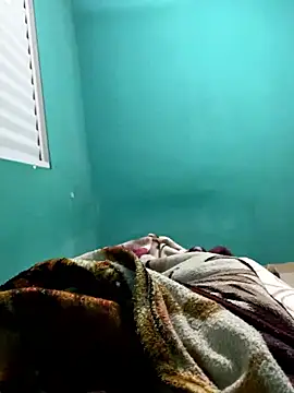 kylieputinha online show from September 24, 2025, 7:23 am