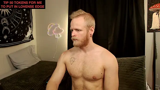 Snapshot of randyroderick chatting on November 4, 2025, 11:26 pm randyroderick online show from November 4, 2025, 11:26 pm