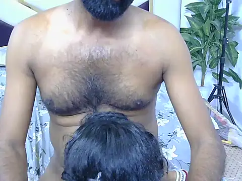 Snapshot of Lovelyy-couple chatting on September 27, 2025, 6:35 pm Lovelyy-couple online show from September 27, 2025, 6:35 pm