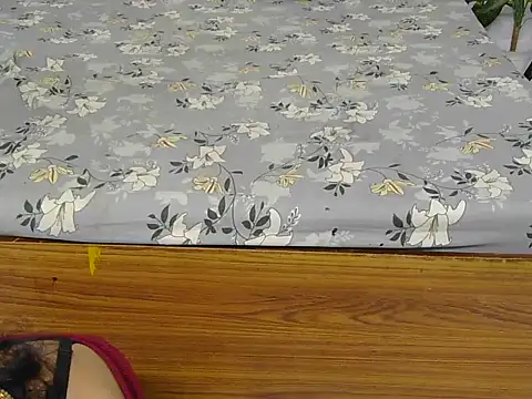 Snapshot of Lovelyy-couple chatting on September 28, 2025, 6:52 am Lovelyy-couple online show from September 28, 2025, 6:52 am