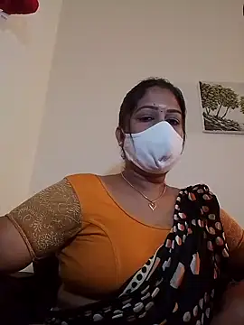 TAMIL AMMUSRI online show from October 3, 2025, 5:37 am