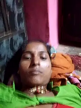 Snapshot of Hot_reshmaji chatting on October 26, 2025, 2:34 pm Hot reshmaji online show from October 26, 2025, 2:34 pm