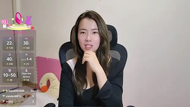 sallycui online show from October 10, 2025, 12:59 pm