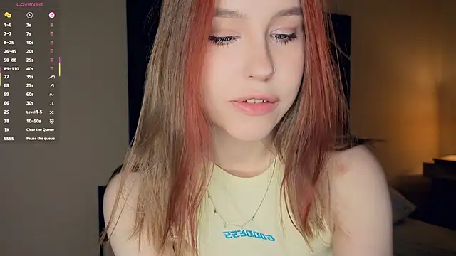 MaliaBourraine online show from December 5, 2025, 7:06 am