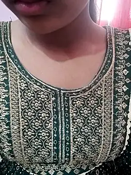 pari rani7 online show from November 24, 2025, 3:39 am