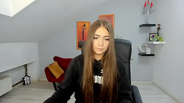 EllaClarke online show from October 5, 2025, 10:57 am