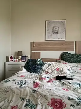 VyC7564 online show from April 13, 2026, 8:31 am