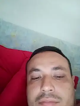 hiouxxx online show from November 13, 2025, 4:28 pm