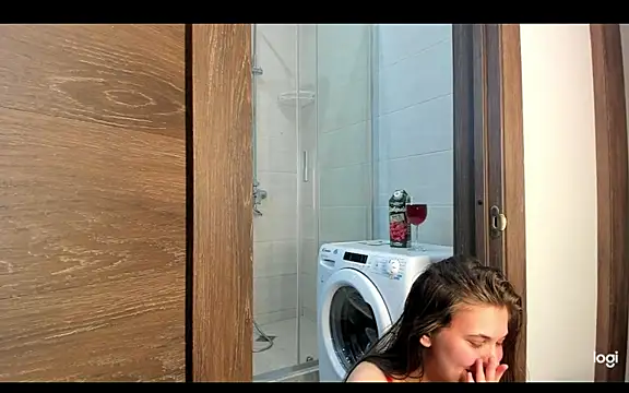 BloomSecrets online show from October 12, 2025, 4:17 pm