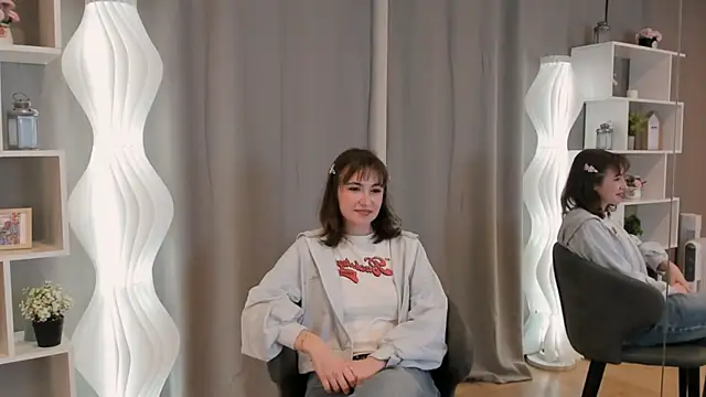 MoriahChestang online show from September 19, 2025, 6:15 am