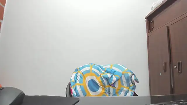 catalinacoxx online show from October 11, 2025, 4:16 pm