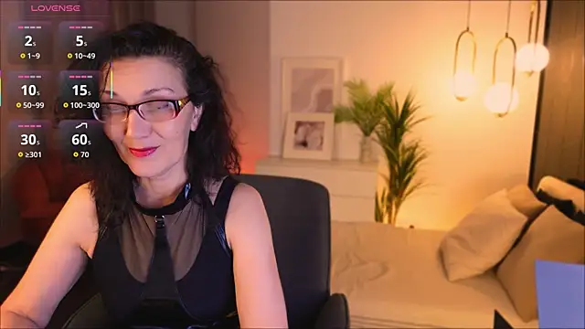 Irene Marlow online show from November 16, 2025, 1:39 pm