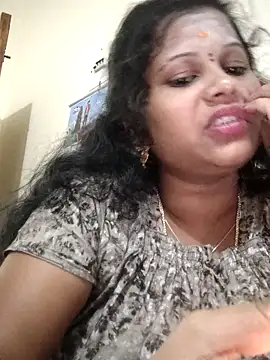 sweetqueen143 online show from September 30, 2025, 3:28 pm