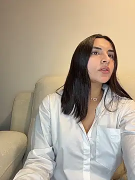 Juli 4 online show from September 20, 2025, 11:17 pm