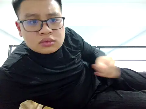 loveninja online show from December 15, 2025, 1:15 pm