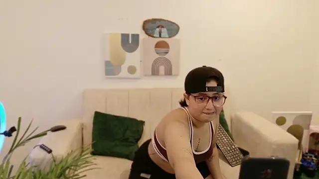 Snapshot of dirty_feelena chatting on October 23, 2025, 3:44 pm dirty feelena online show from October 23, 2025, 3:44 pm