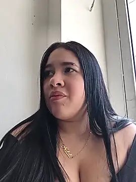 Cloe 27 online show from October 25, 2025, 5:30 pm