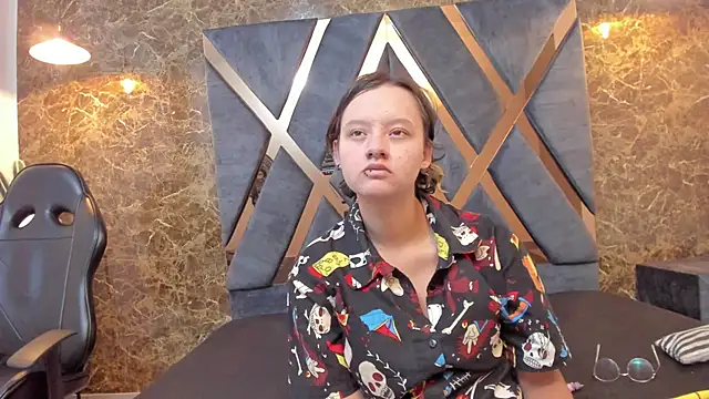 Asami Hattori online show from October 6, 2025, 11:18 am