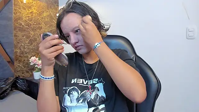 Asami Hattori online show from October 16, 2025, 11:22 am