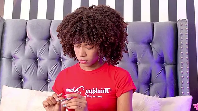 Stellaciel  online show from November 15, 2025, 10:15 pm