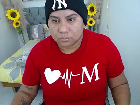 hotlesby valery online show from October 29, 2025, 11:56 am