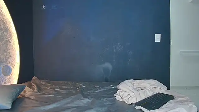 Snapshot of CarolinaGomez_ chatting on February 6, 2026, 7:39 pm CarolinaGomez online show from February 6, 2026, 7:39 pm