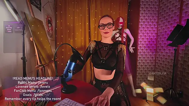 Snapshot of Giantess_Eva chatting on May 14, 2026, 7:09 pm Giantess Eva online show from May 14, 2026, 7:09 pm