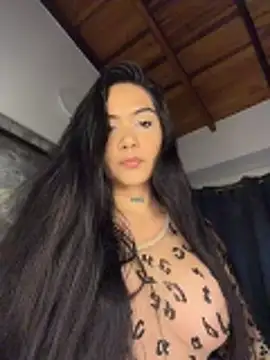 liahouses online show from December 3, 2025, 11:47 pm