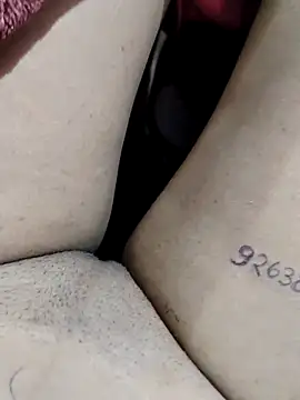 auntybbk online show from September 24, 2025, 8:01 pm