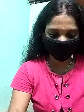 Hot Vennila online show from September 19, 2025, 3:34 pm
