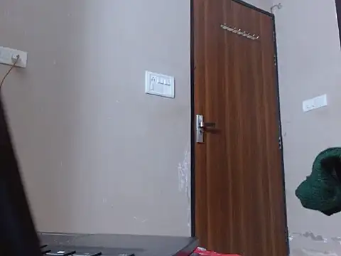 muskaan8400 online show from December 3, 2025, 7:27 am