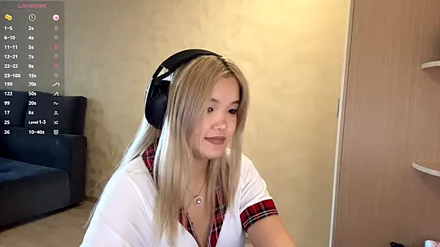 CarolannSide online show from October 9, 2025, 5:27 am