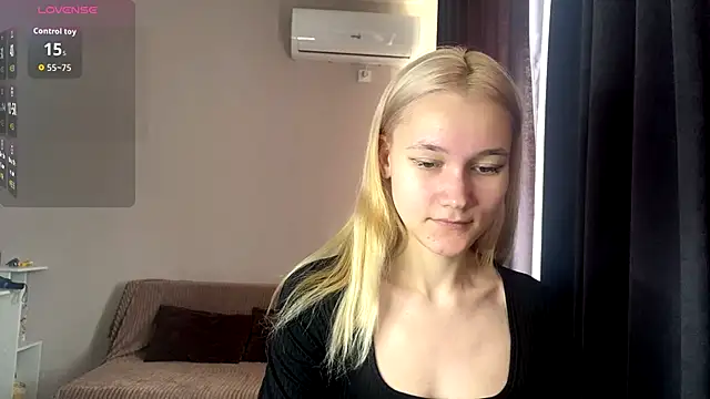 Snapshot of TwinedPeril chatting on October 30, 2025, 7:10 am TwinedPeril online show from October 30, 2025, 7:10 am