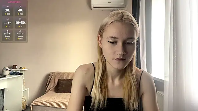 Snapshot of TwinedPeril chatting on October 31, 2025, 7:09 am TwinedPeril online show from October 31, 2025, 7:09 am