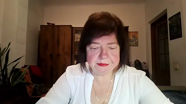 Violet Pulse online show from December 19, 2025, 7:43 pm