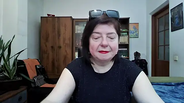 Violet Pulse online show from March 19, 2026, 9:46 am