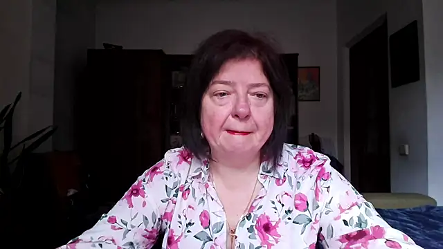 Violet Pulse online show from April 8, 2026, 8:14 am