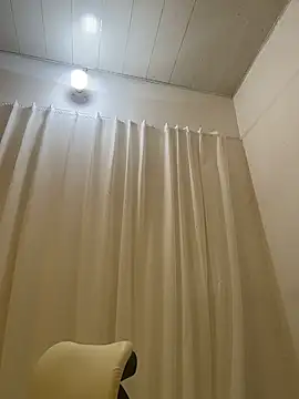 AZ37866 online show from April 25, 2026, 4:04 am