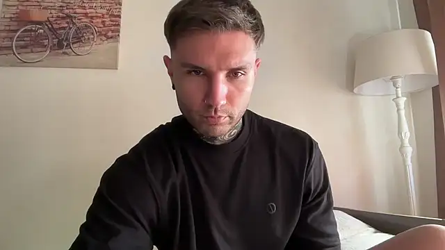 Larsskeet online show from September 19, 2025, 1:45 pm