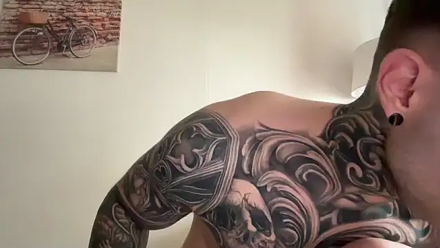 Larsskeet online show from September 28, 2025, 10:42 am