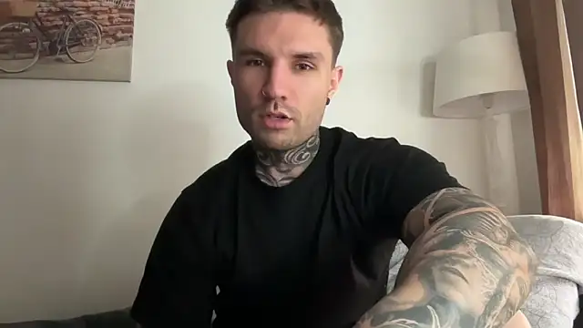 Larsskeet online show from October 14, 2025, 1:56 pm