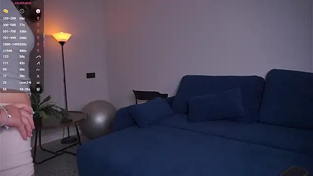 AdrianaCoenen online show from September 21, 2025, 5:47 pm