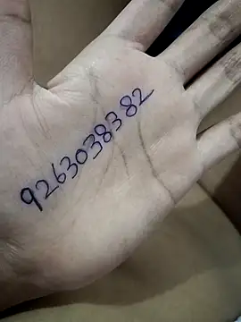 JassiKumari02 online show from November 1, 2025, 6:43 pm