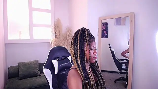 onyx ebony online show from October 17, 2025, 1:14 pm