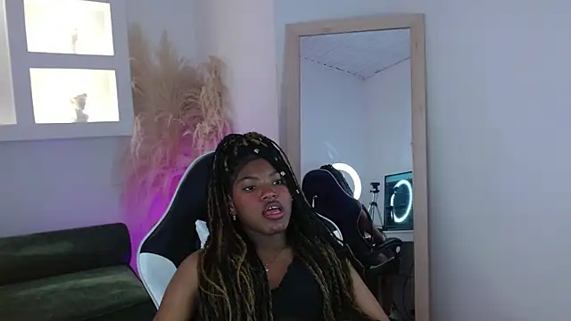 onyx ebony online show from October 27, 2025, 1:04 pm