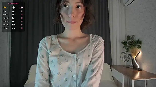 DelilahConsalvo online show from September 21, 2025, 6:20 pm