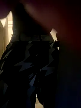 Snapshot of girlwatt chatting on October 23, 2025, 5:29 am girlwatt online show from October 23, 2025, 5:29 am