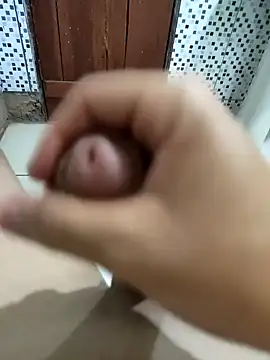 teuszim1923 online show from September 21, 2025, 7:04 pm