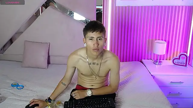 oblivionlove online show from October 4, 2025, 2:15 pm