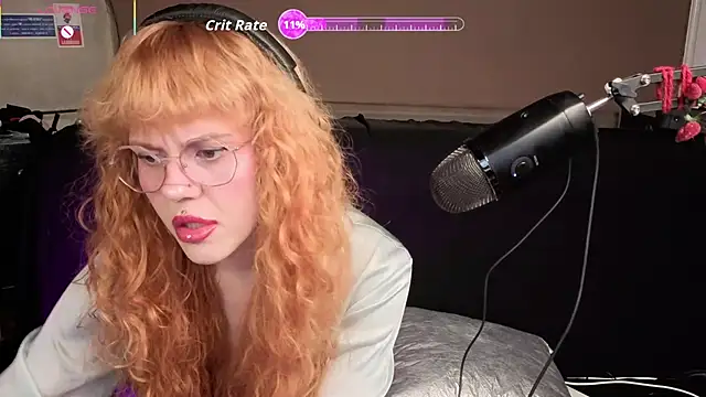 tacodeluxxxe online show from February 4, 2026, 3:23 am